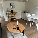 Vejskraekgarden Apartment *